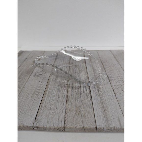 Vintage Imperial Glass Candlewick Handled Tray Plate Curved Platter 8 1/2" - Picture 1 of 7